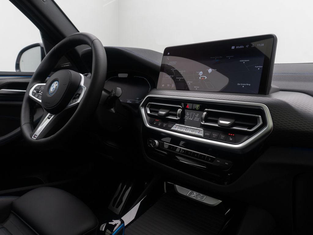 BMW iX3 2022