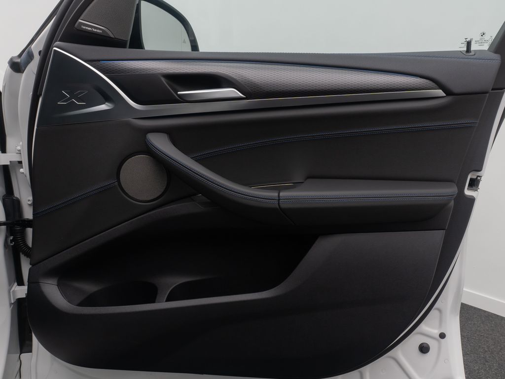 BMW iX3 2022