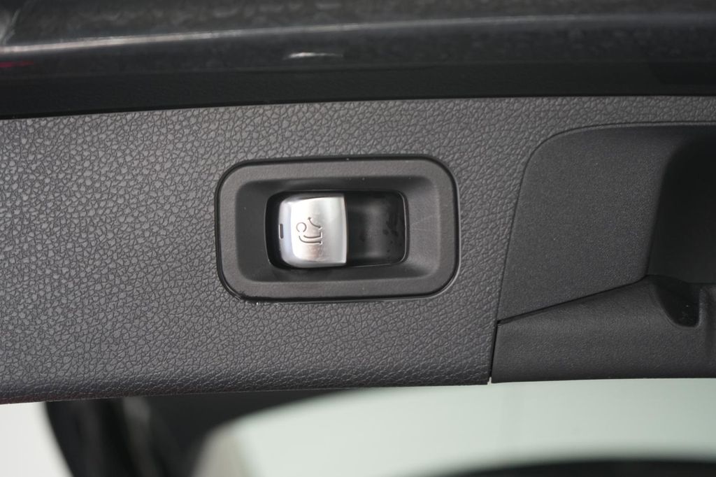 Mercedes-Benz E 300 2019