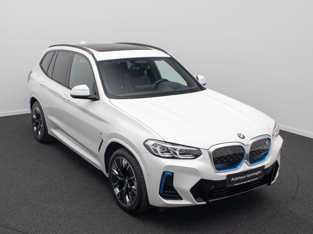 BMW iX3 2022