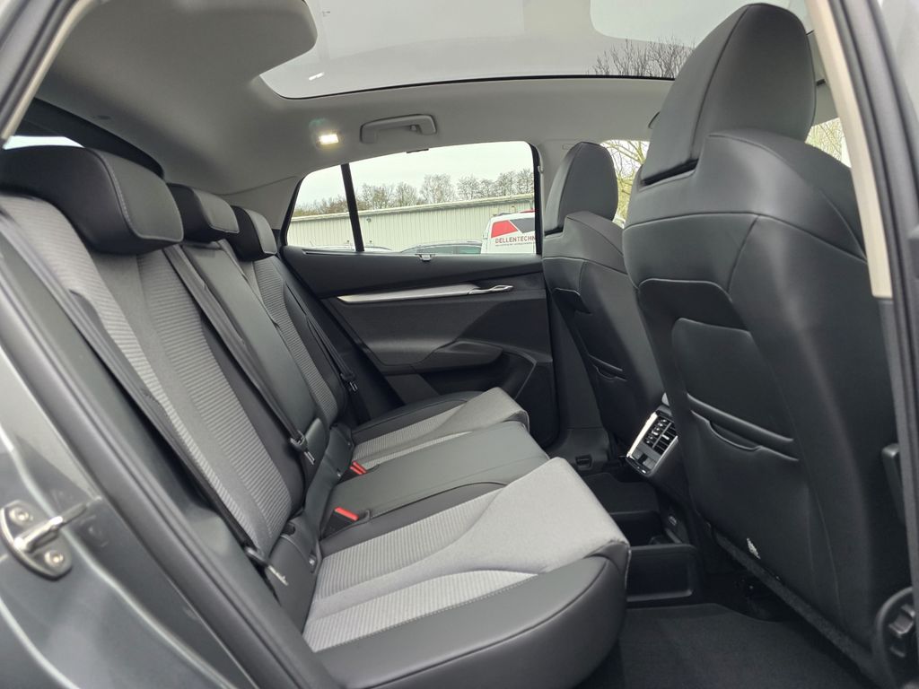 Skoda Enyaq 2025
