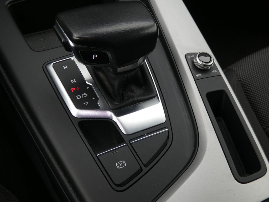 Audi A4 2021