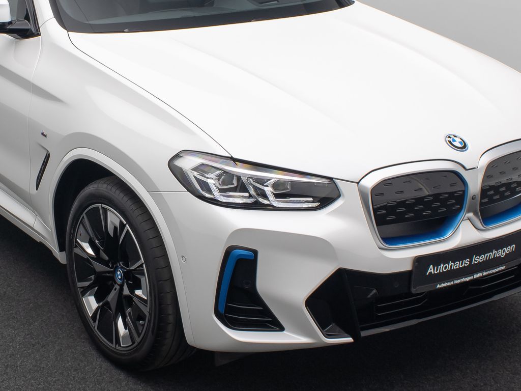 BMW iX3 2022