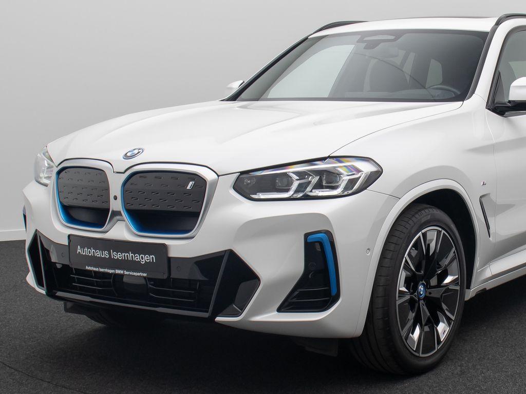 BMW iX3 2022