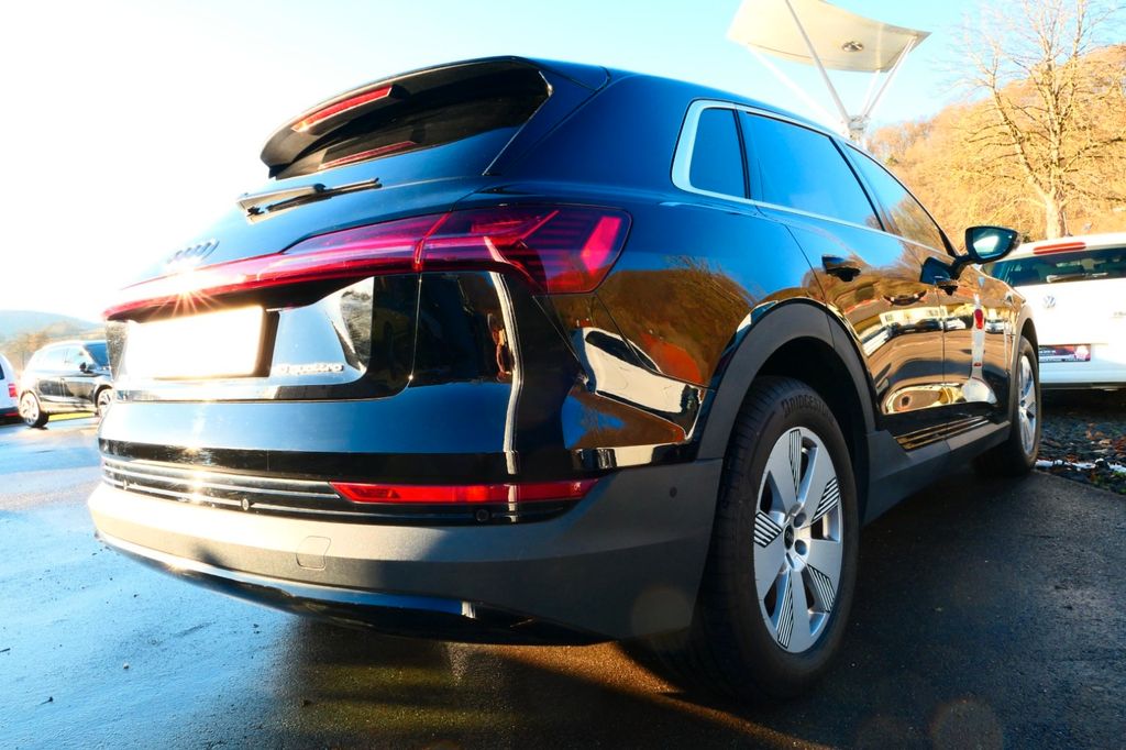 Audi e-tron 2021