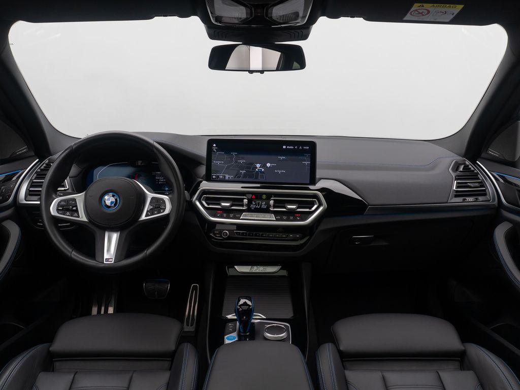 BMW iX3 2022