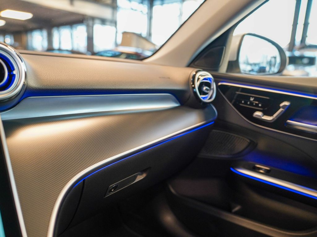 Mercedes-Benz C 300 2024