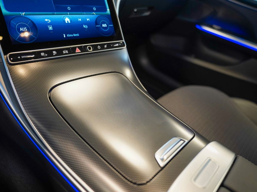 Mercedes-Benz C 300 2024