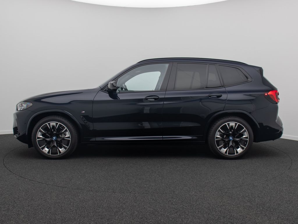 BMW iX3 2022