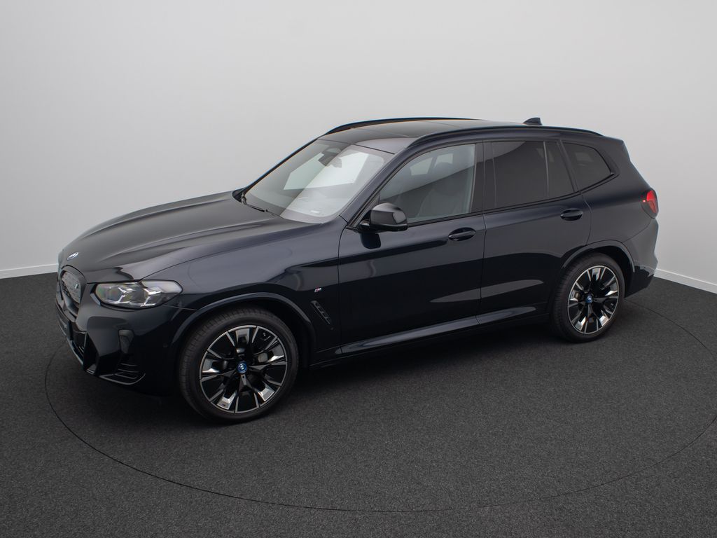 BMW iX3 2022