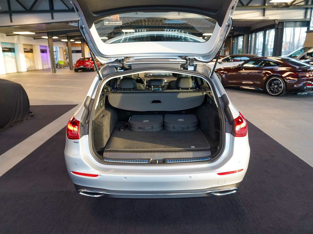 Mercedes-Benz C 300 2024