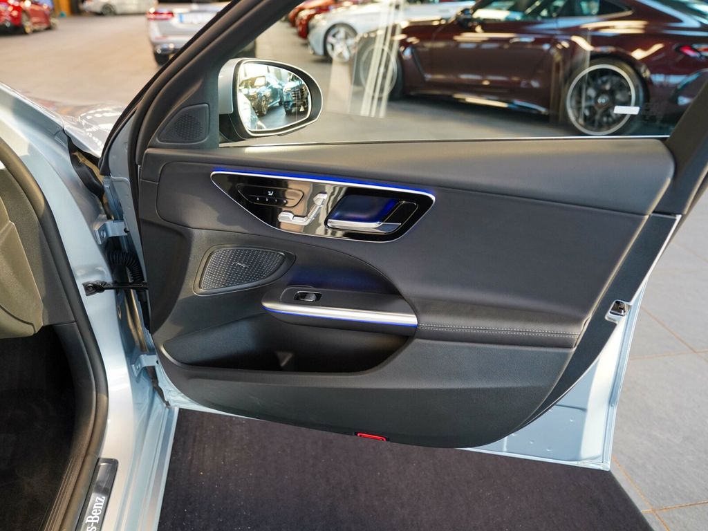 Mercedes-Benz C 300 2024