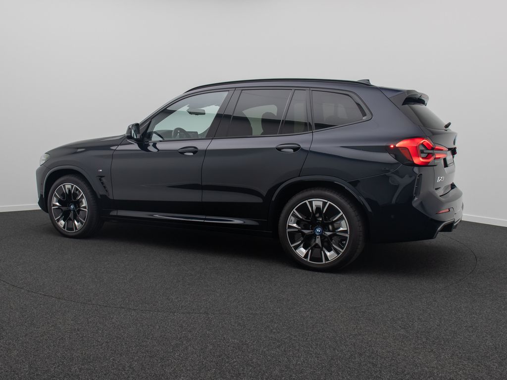 BMW iX3 2022