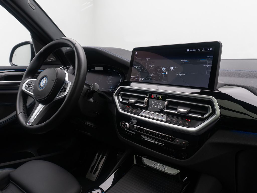 BMW iX3 2022