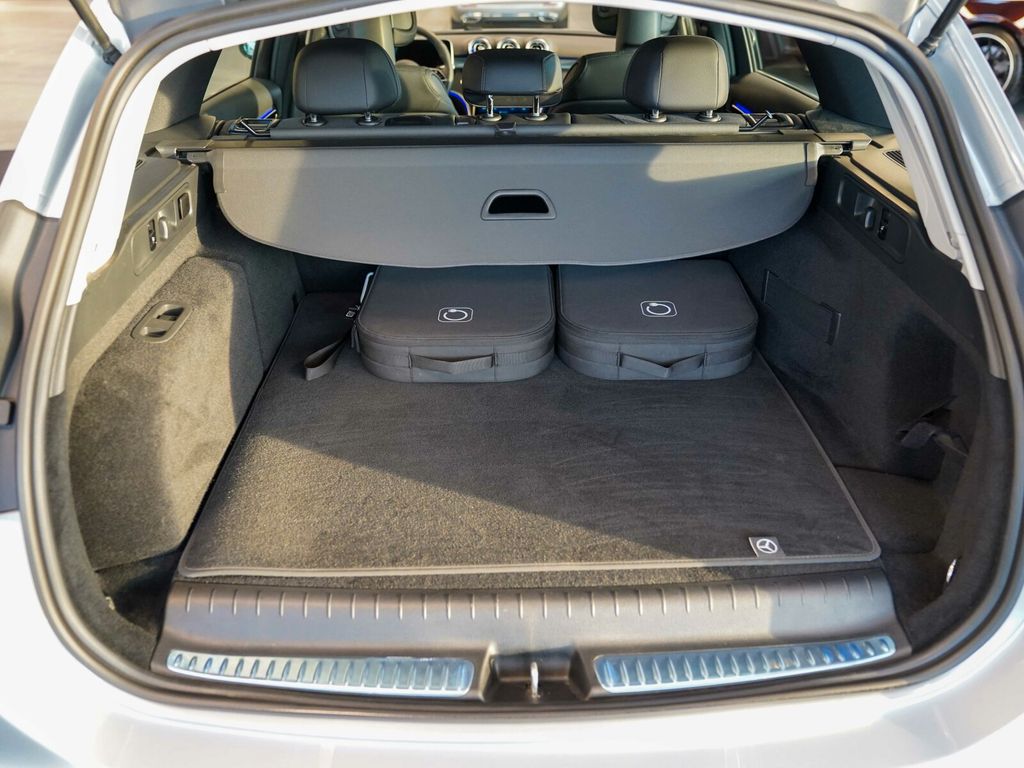 Mercedes-Benz C 300 2024