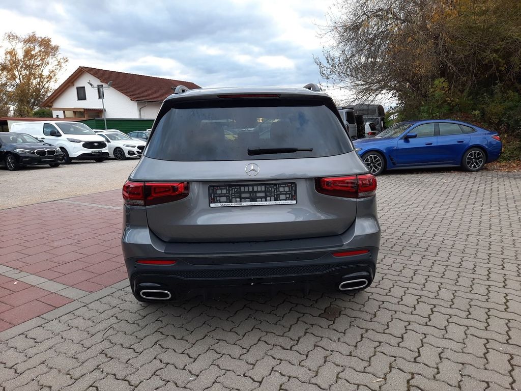 Mercedes-Benz GLB 200 2023