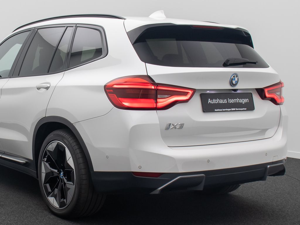 BMW iX3 2021