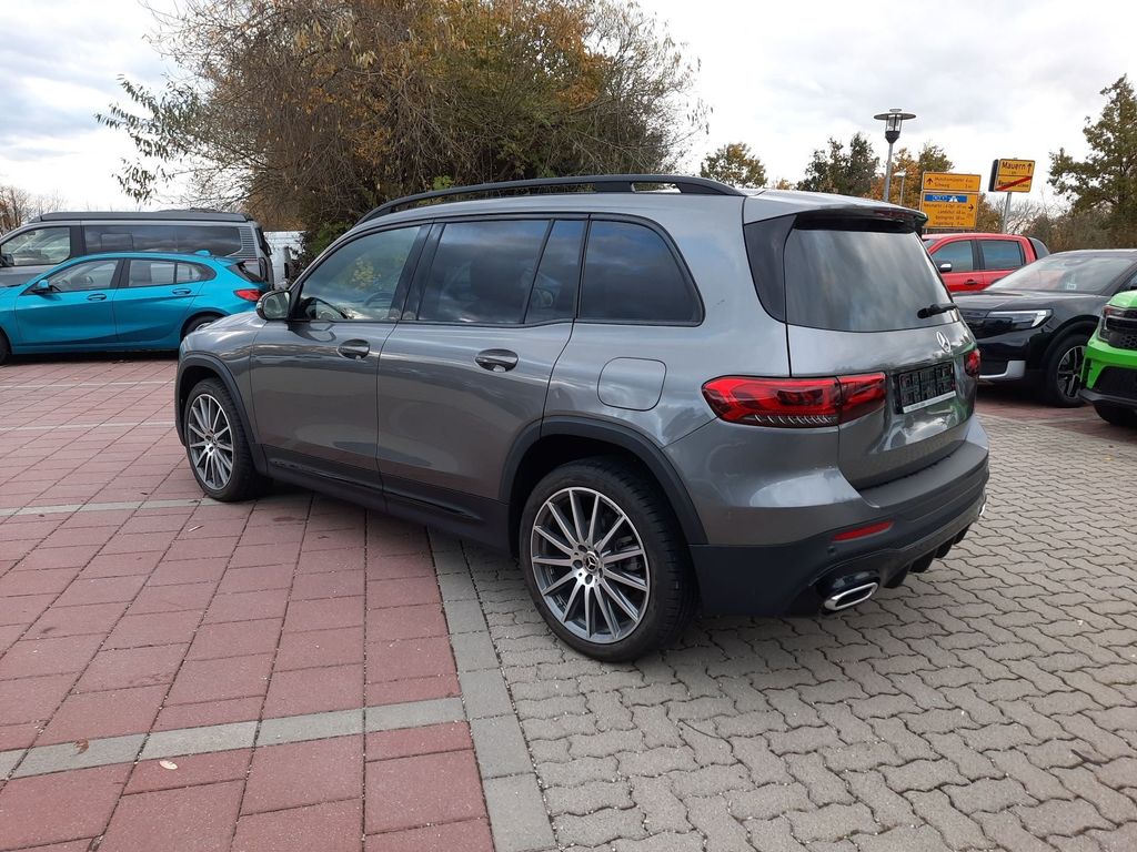 Mercedes-Benz GLB 200 2023