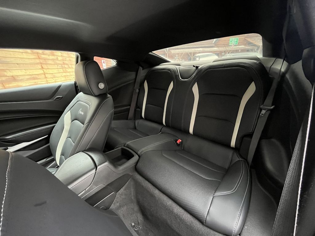 Chevrolet Camaro 2022