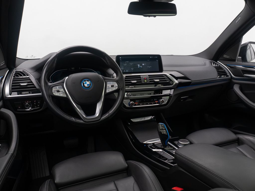 BMW iX3 2021