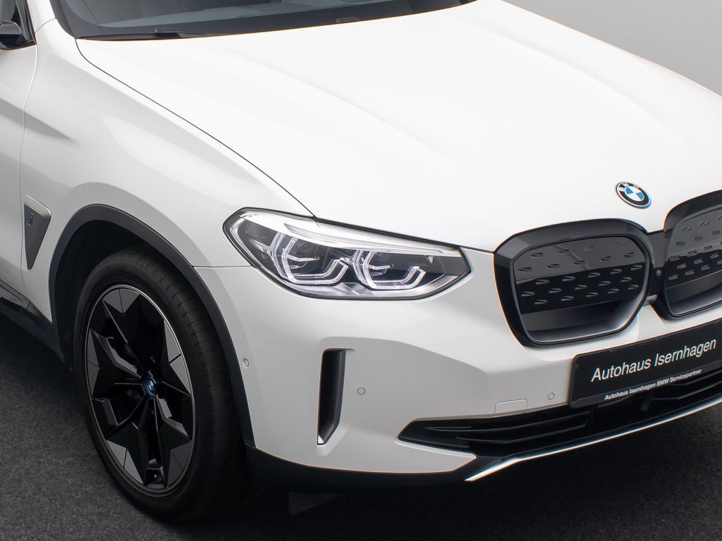 BMW iX3 2021