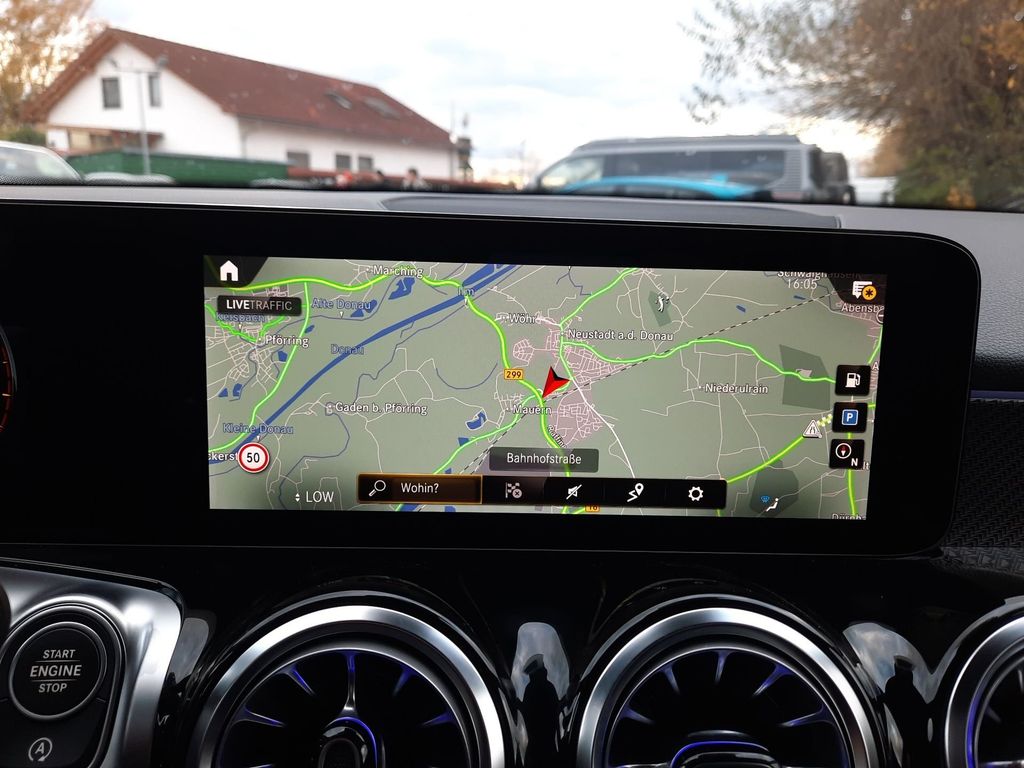 Mercedes-Benz GLB 200 2023