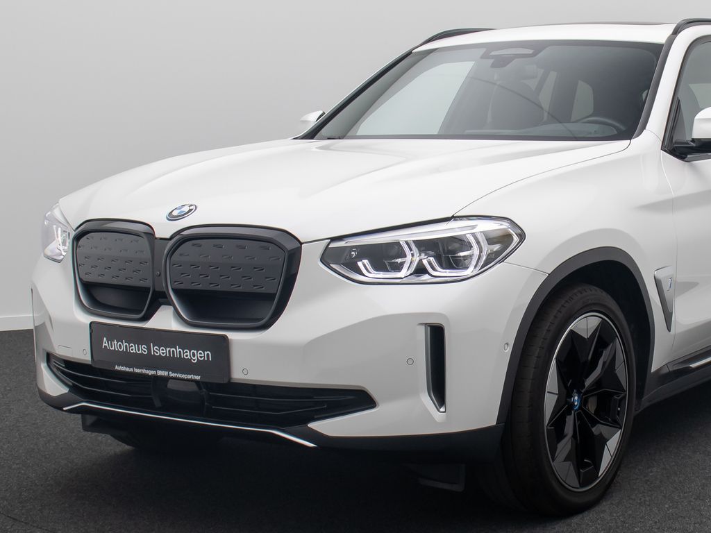 BMW iX3 2021