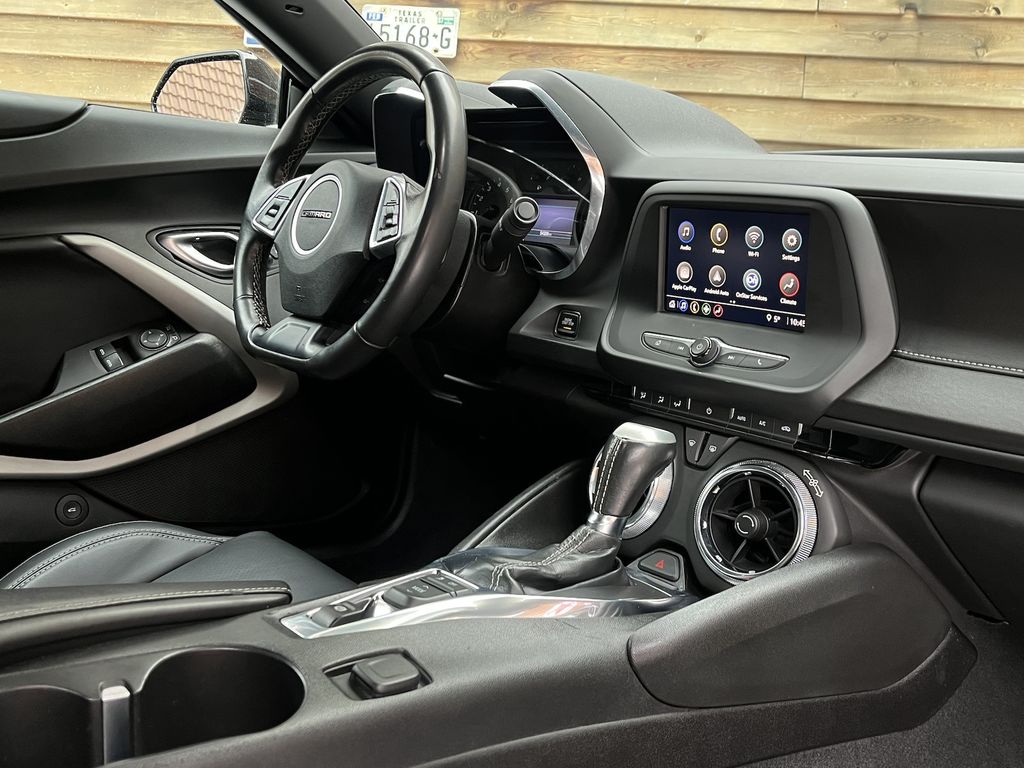 Chevrolet Camaro 2022