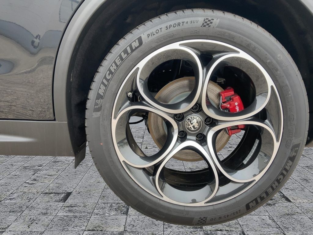 Alfa Romeo Stelvio 2024