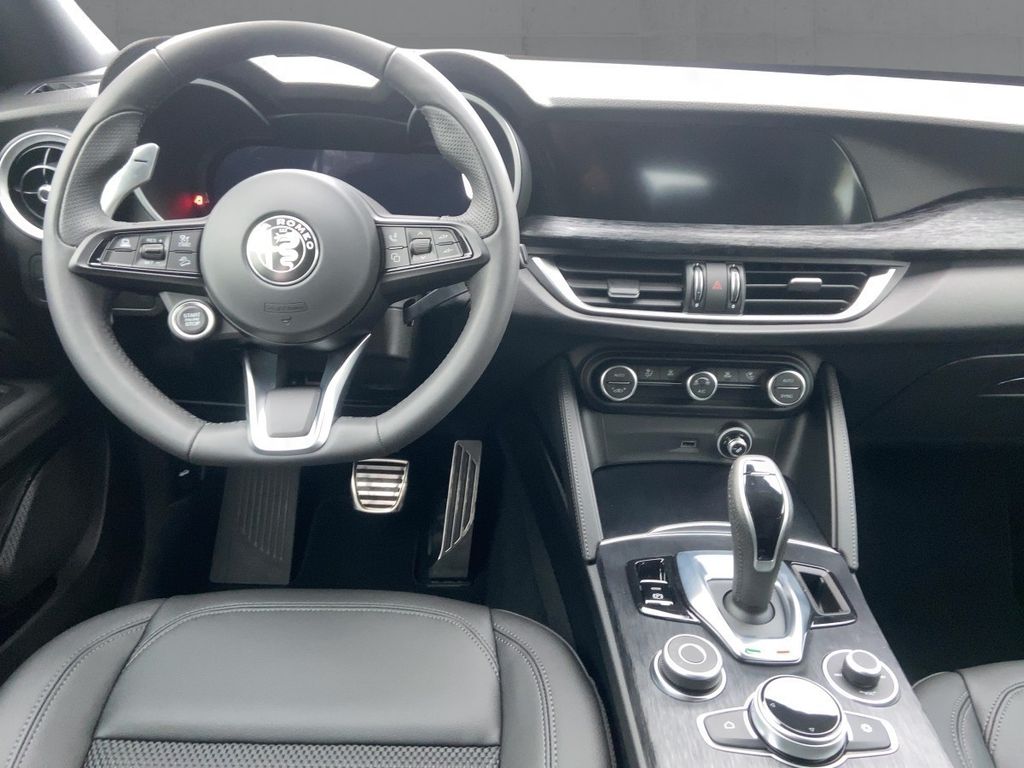 Alfa Romeo Stelvio 2024