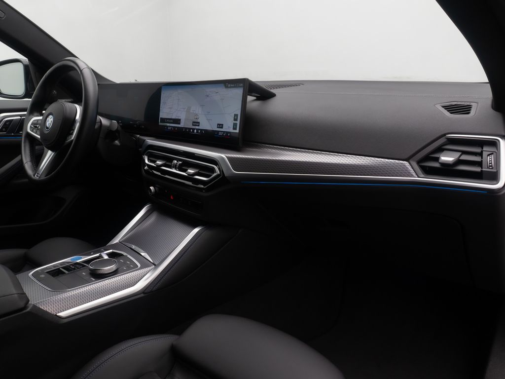 BMW i4 2023