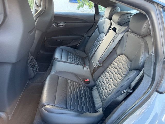 Audi RS e-tron GT 2022