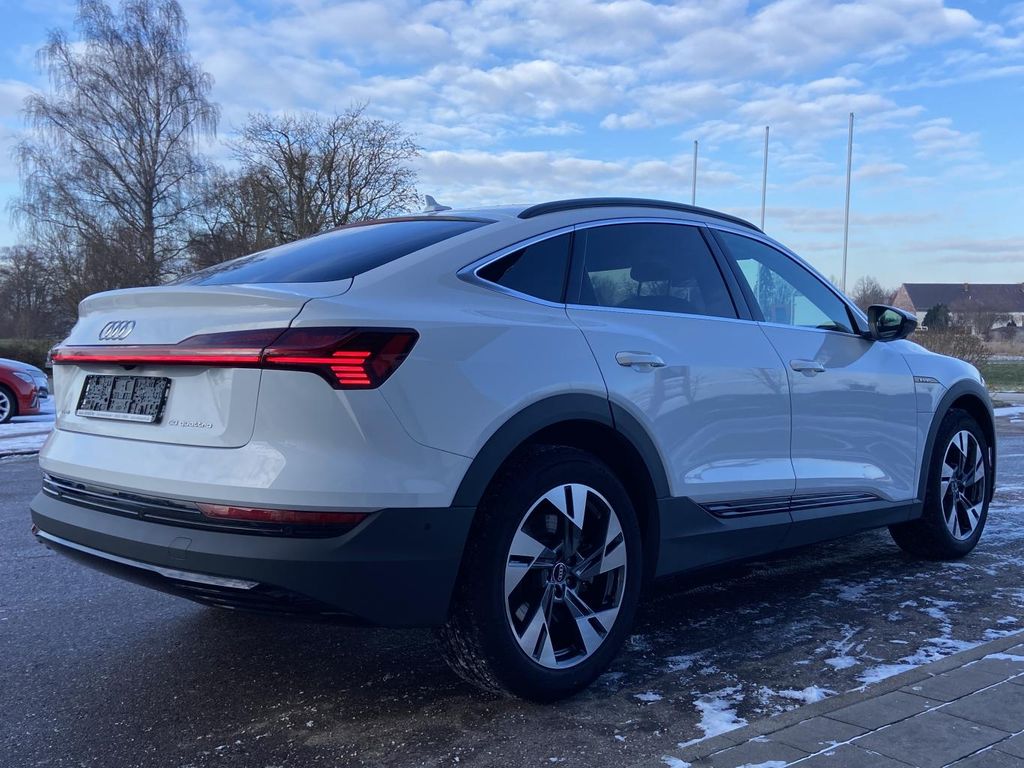 Audi e-tron 2022
