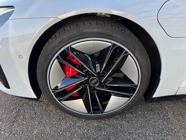 Audi RS e-tron GT 2022