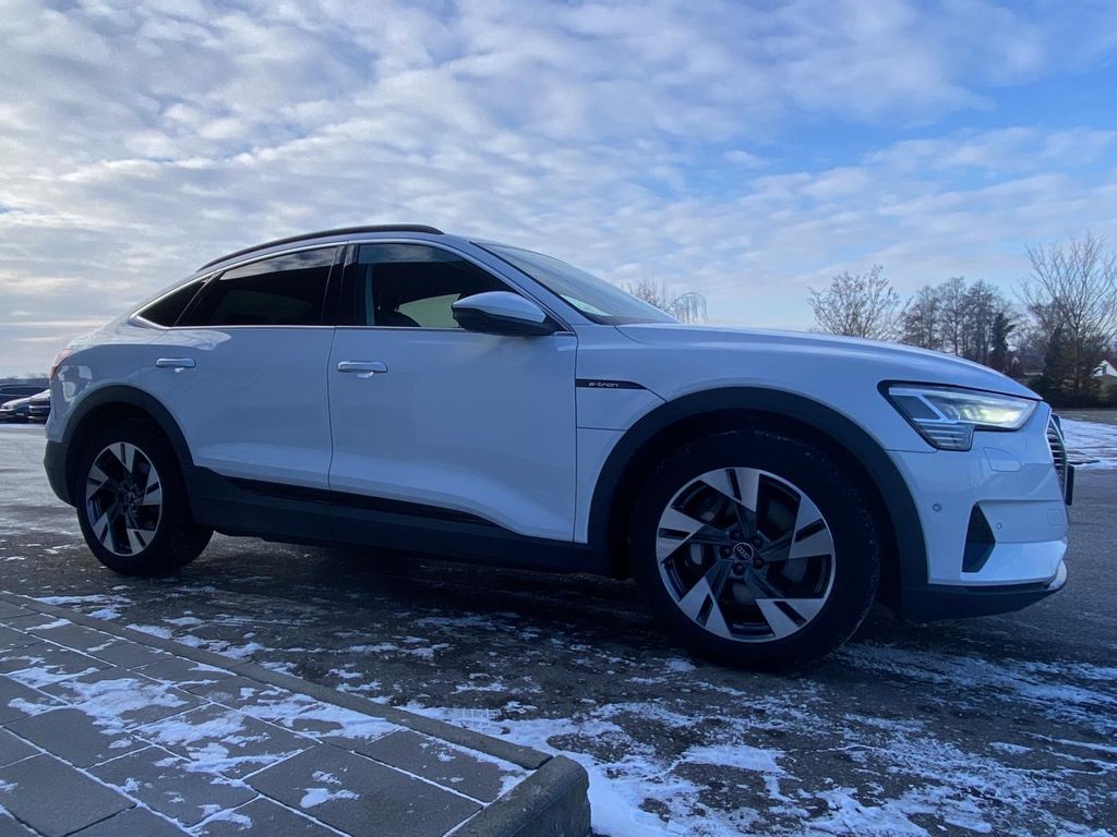 Audi e-tron 2022
