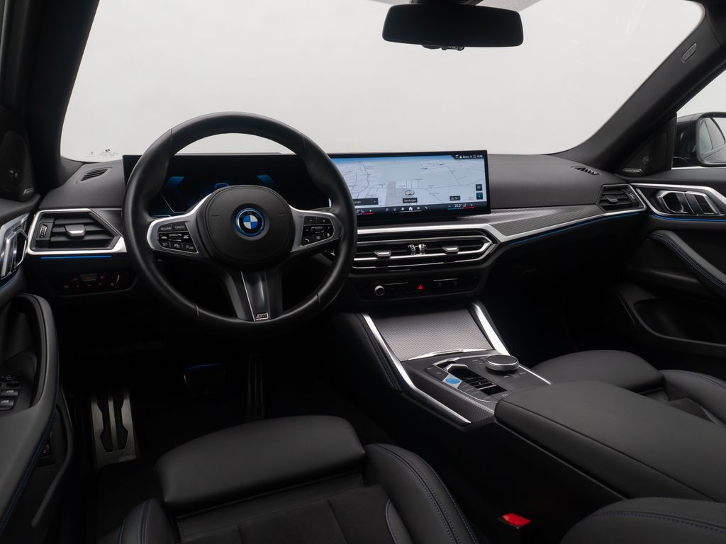BMW i4 2023
