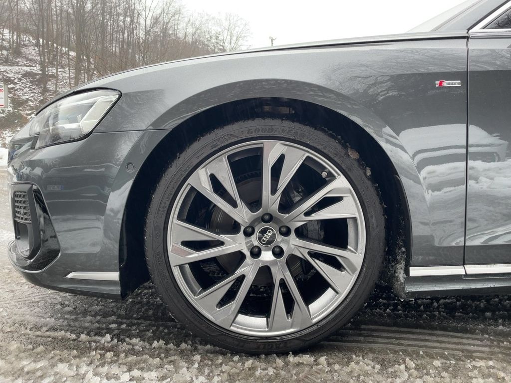 Audi A8 2022