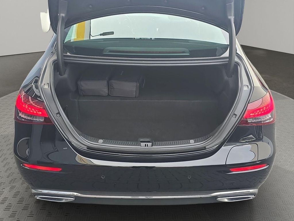 Mercedes-Benz E 300 2022