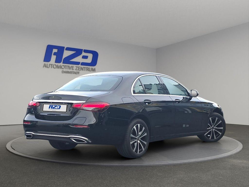 Mercedes-Benz E 300 2022
