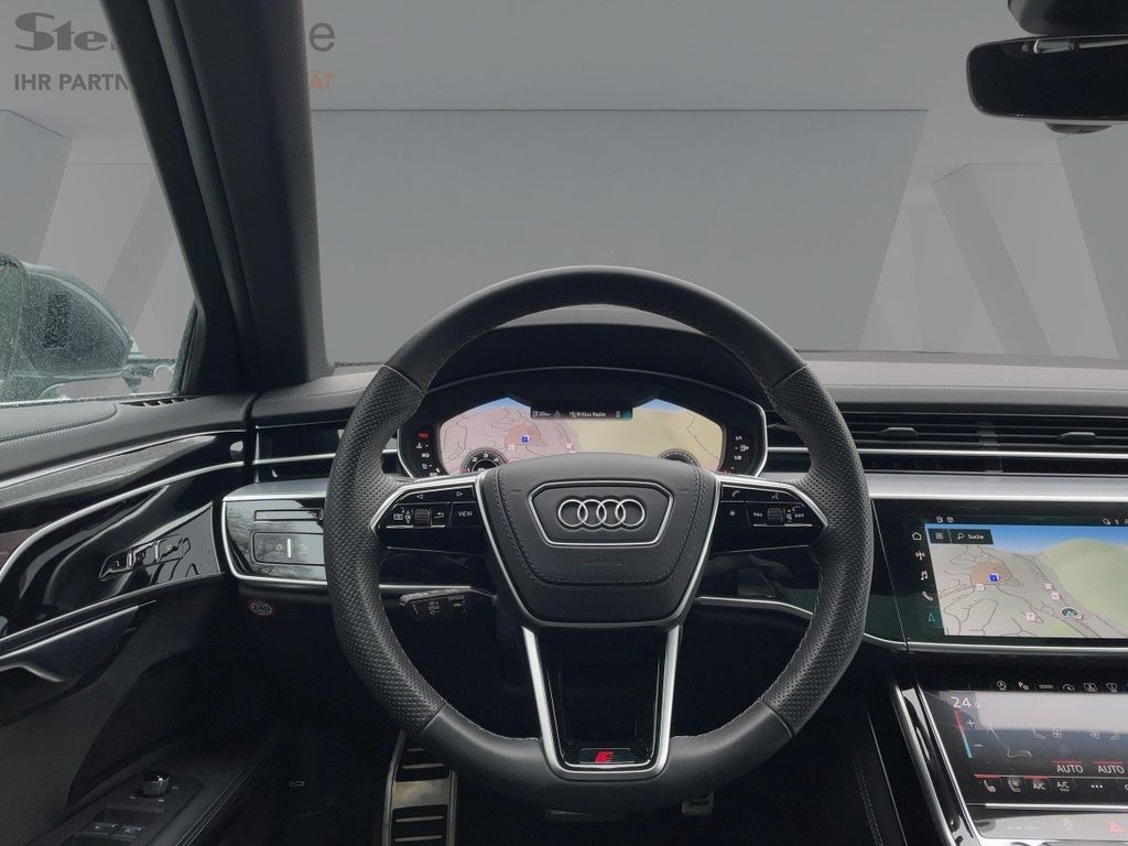 Audi A8 2022