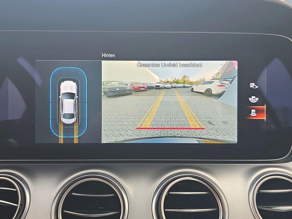 Mercedes-Benz E 300 2022