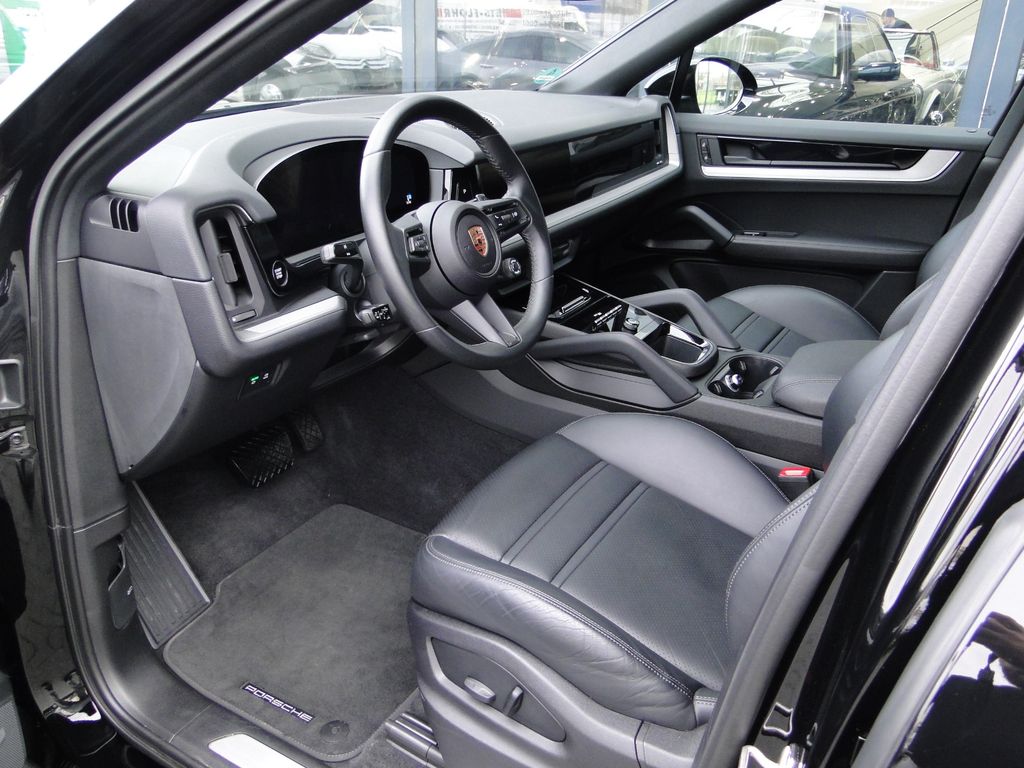 Porsche Cayenne 2024