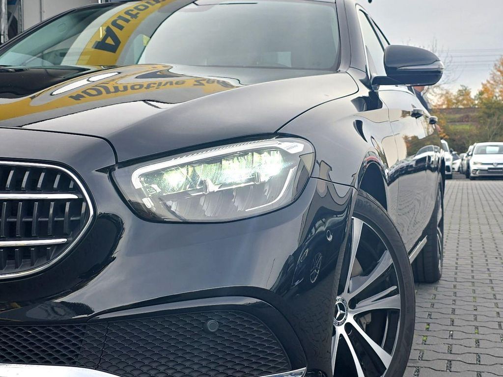 Mercedes-Benz E 300 2022