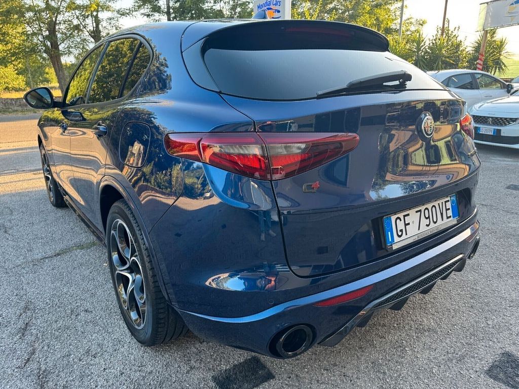 Alfa Romeo Stelvio 2021