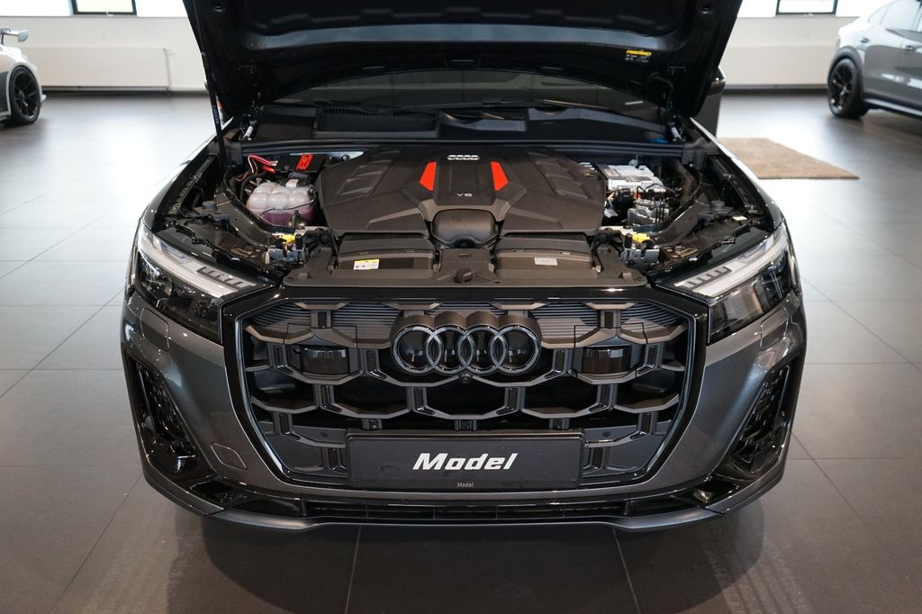 Audi SQ7 2025
