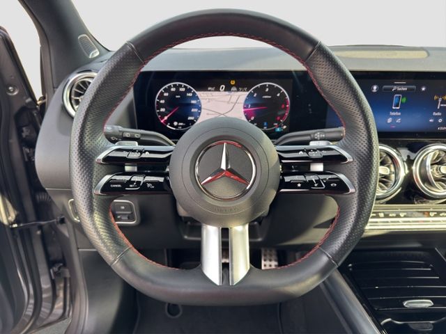 Mercedes-Benz B 220 2023