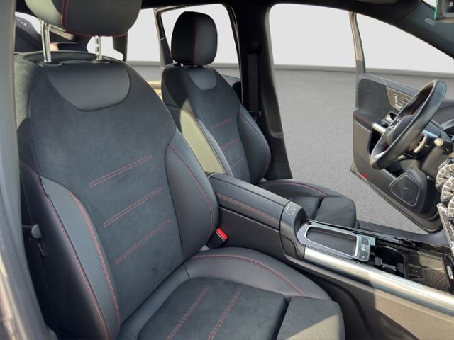 Mercedes-Benz B 220 2023