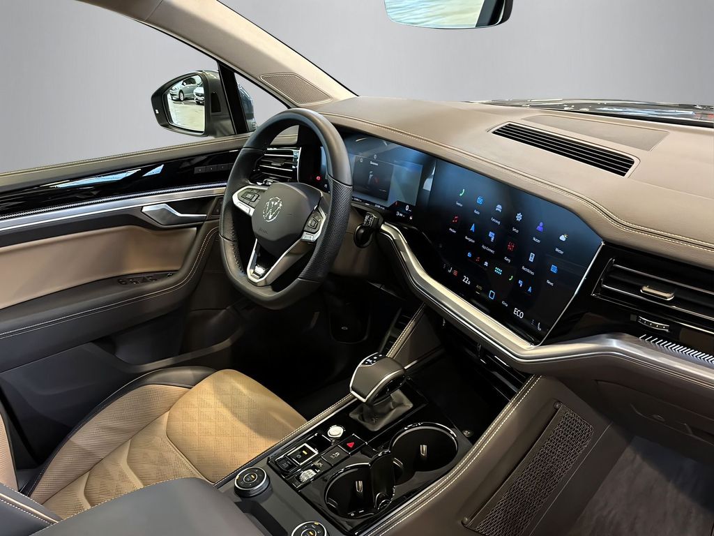 Volkswagen Touareg 2025