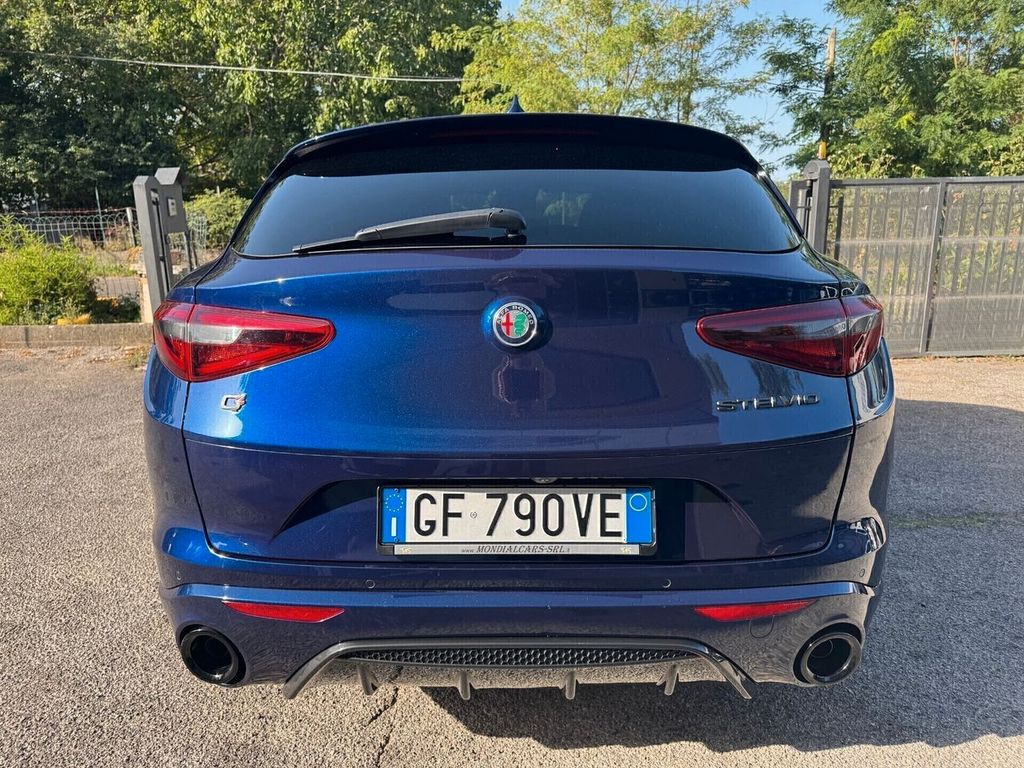 Alfa Romeo Stelvio 2021