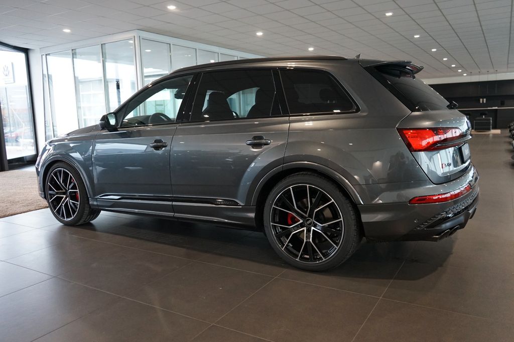 Audi SQ7 2025
